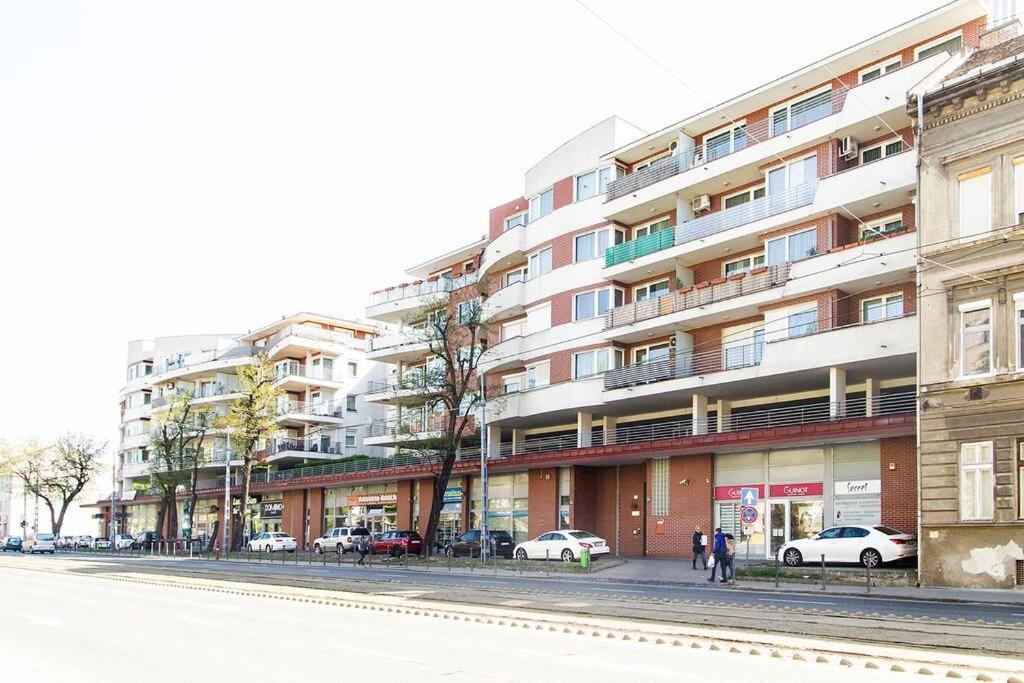 Vip Mini Resort,Private Parking & Balcony Budapest Exterior photo